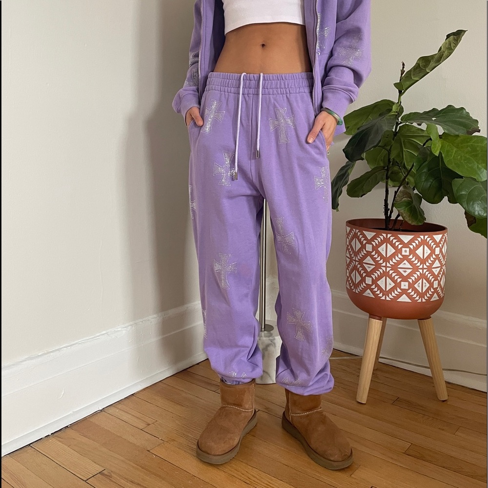 UNKNOWN LONDON PURPLE RHINESTONE JOGGER